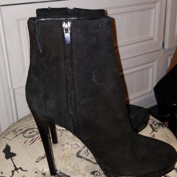 Black high heel ankle boots - Picture 3 of 4